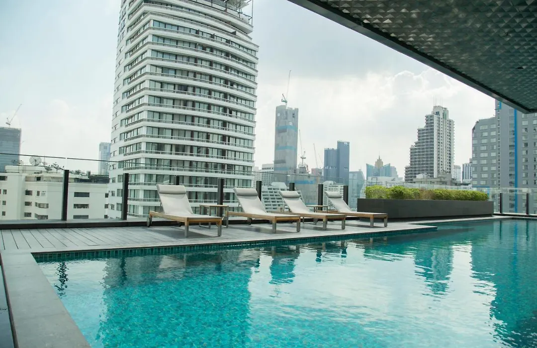 Sukhumvit 11#Luxury#Pool#Gym#Bts Nana&Mrt Sukhumvit#1Br#Max4Ppl-1