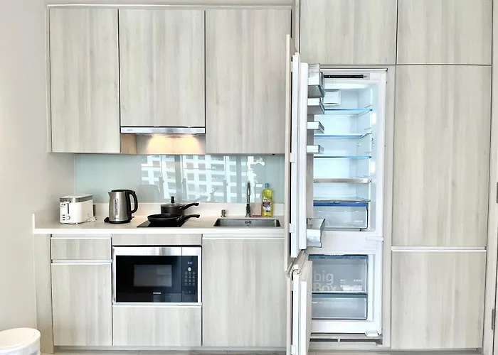 Sukhumvit 11#Luxury#Pool#Gym#Bts Nana&Mrt Sukhumvit#1Br#Max2Ppl
